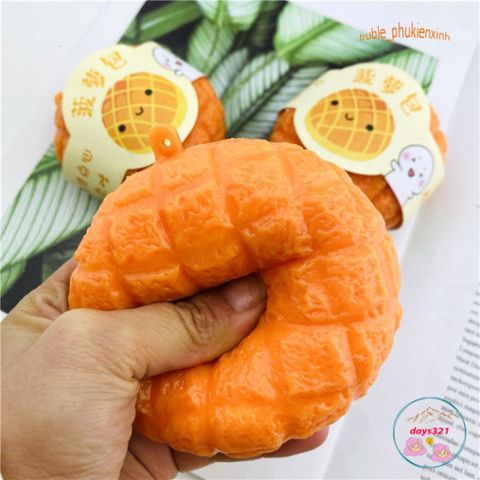 Đồ Chơi Squishy Hình Bánh Dứa Màu Vàng - Giải Tỏa Căng Thẳng, Quà Tặng Dễ Thương Cho Trẻ Em và Người Lớn, An Toàn, Chất Liệu Mút Xốp PU