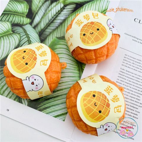 Đồ Chơi Squishy Hình Bánh Dứa Màu Vàng - Giải Tỏa Căng Thẳng, Quà Tặng Dễ Thương Cho Trẻ Em và Người Lớn, An Toàn, Chất Liệu Mút Xốp PU