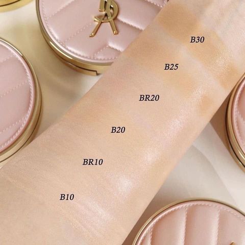 Phấn Nước YSL Touche Éclat Glow-Pact Cushion SPF50+ - Limited Valentine Edition Tone B10 Porcelain Chính Hãng, Lớp Nền Rạng Rỡ, Sang Trọng