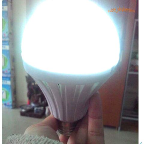 Đèn LED Tích Điện 15W Siêu Sáng - Tiết Kiệm Năng Lượng, Chống Nước, Lý Tưởng Cho Gia Đình và Văn Phòng