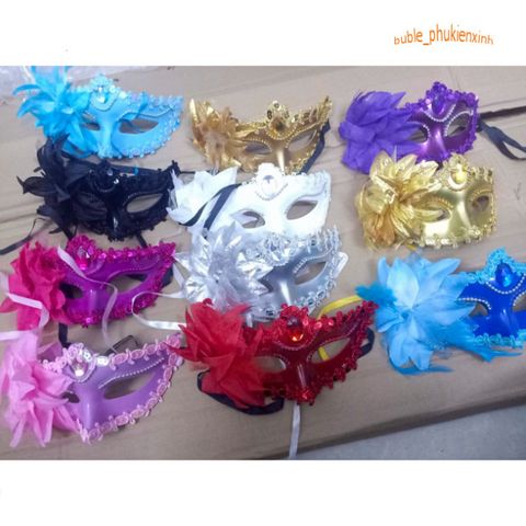 Mặt Nạ Mắt Lông Vũ Trắng Đen Đính Ngọc Trai - Phụ Kiện Hóa Trang Halloween Sang Trọng và Ấn Tượng