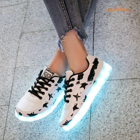 Giày Thể Thao Phát Sáng Đen Trắng LED 8 Chế Độ - Phong Cách Thời Trang Hàn Quốc Dành Cho Nam Nữ, Hoàn Hảo Cho Tiệc Tùng