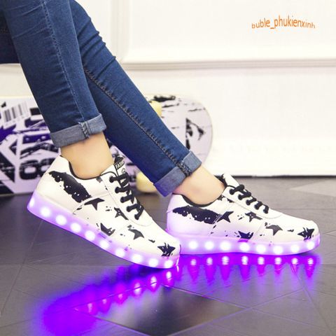 Giày Thể Thao Phát Sáng Đen Trắng LED 8 Chế Độ - Phong Cách Thời Trang Hàn Quốc Dành Cho Nam Nữ, Hoàn Hảo Cho Tiệc Tùng