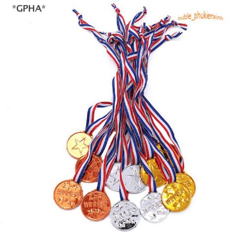 Huy Chương Giải Thưởng Vàng Bạc Đồng - Biểu Tượng Thành Tích Xuất Sắc, Giá Trị Động Viên Cho Trẻ Em và Người Lớn