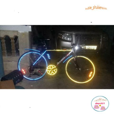 Bộ Tem Decal Dán Vành Phản Quang Xe Máy - Chống Thấm Nước, Thiết Kế Đẹp, Giá Rẻ - Tăng Cường Phong Cách Cho Xế Yêu