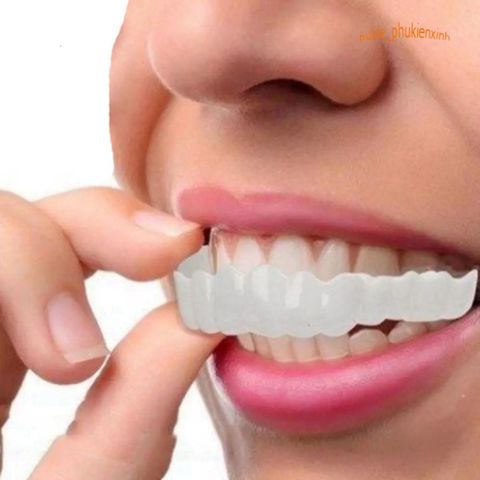 Hàm Răng Giả Silicone Cao Cấp - Nụ Cười Trắng Sáng, Đều Màu Cho Nam Nữ - Giải Pháp Thẩm Mỹ Tiện Lợi