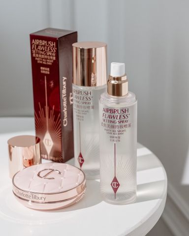 Xịt Khóa Nền Makeup Bền Đẹp Charlotte Tilbury Airbrush Flawless Setting Spray 100ml - Giữ Lớp Trang Điểm Hoàn Hảo Suốt Ngày 546918