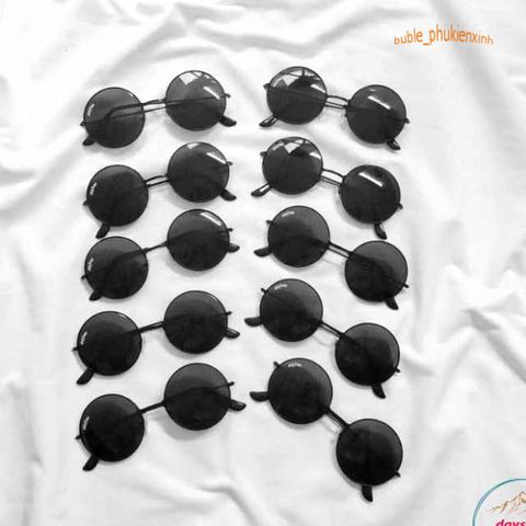 Kính Mát Thời Trang Unisex Đen Ngộ Nghĩnh - Bảo Vệ UV400 Vượt Trội và Phong Cách Nổi Bật Cho Mọi Lứa Tuổi