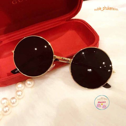 Kính Mát Thời Trang Unisex Đen Ngộ Nghĩnh - Bảo Vệ UV400 Vượt Trội và Phong Cách Nổi Bật Cho Mọi Lứa Tuổi