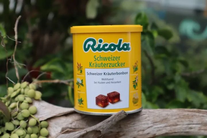 Kẹo Ricola Original 250g - Kẹo Chiết Xuất Thảo Dược Từ Đức Hỗ Trợ Hệ Hô Hấp, Dễ Chịu, Không Gluten, Không Lactose