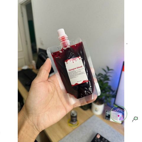 Huyết Giả 100ml - Phụ Kiện Hóa Trang Halloween Chất Lượng Cao Cho Cosplay, Phim Ảnh, và Trang Trí Ngày Halloween