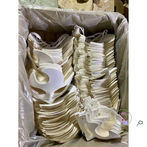 Gói 150 Mặt Nạ Giấy Chất Lượng Cao Kèm Dây Đeo - Mẫu Mã Đa Dạng, Giá Cực Rẻ Cho Ngày Hội Trung Thu