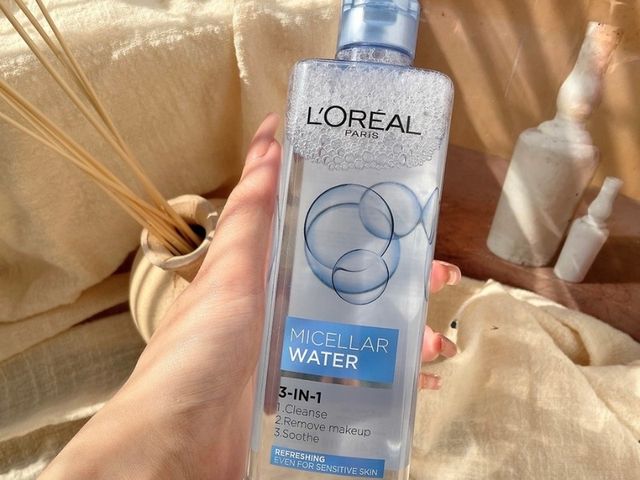 Nước tẩy trang L'Oreal Paris Micellar Water 400ml - Làm sạch sâu, loại bỏ bụi bẩn & trang điểm, phù hợp cho mọi loại da
