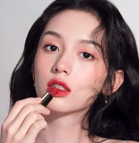 Son Lancôme L’Absolu Rouge Cream 199 Tout Ce Qui Brille - Son Đỏ Tươi Sang Trọng, Chất Son Mềm Mịn, Fullsize Fullbox Cao Cấp