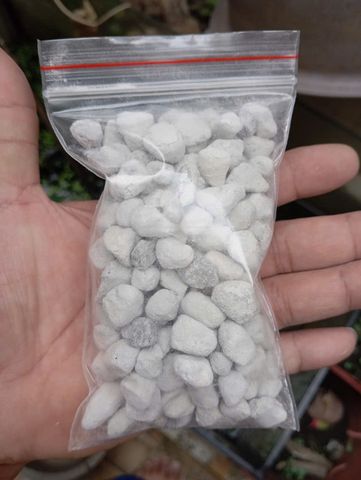 Vật liệu lọc Matrix Seachem 100g/1L - Lọc nước bể cá hiệu quả, khử amonia, nitrat, nitrit, chất lượng cao cho thủy sinh