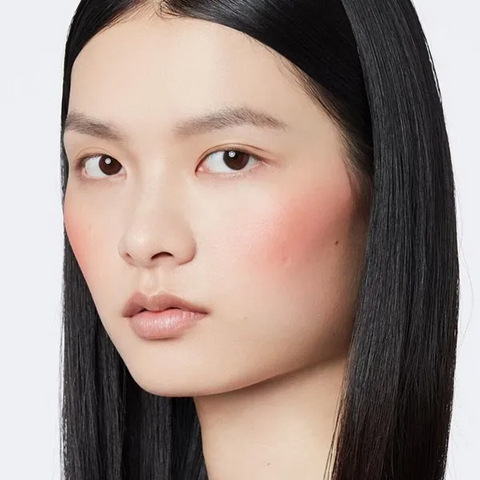 Phấn Má Gucci Blush De Beauté Silky Rose 01 Chính Hãng - Màu Hồng 5.5g, Dưỡng Da, Thiết Kế Sang Trọng, Phù Hợp Mọi Tông Da
