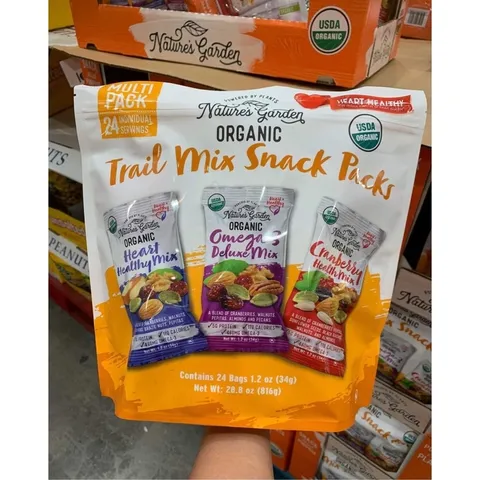 Hạt mix trái cây sấy hữu cơ Nature's Garden Trail Mix Snack Packs Organic 816gram