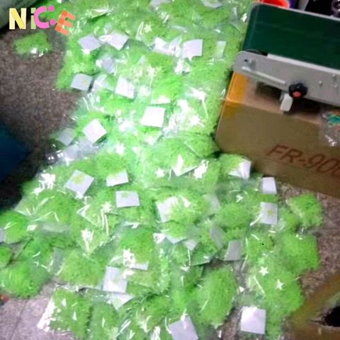 Bộ 100 Ngôi Sao Dạ Quang Gắn Tường - Trang Trí Phòng Ngủ Huyền Ảo với Nút Dán Tiện Lợi Màu Sắc Đa Dạng