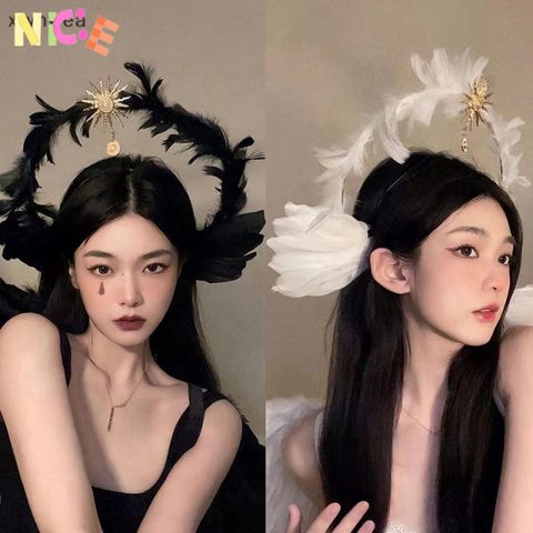 Nón Tiara Phong Cách Baroque Lông Vũ - Độc Đáo Cho Bữa Tiệc Hoặc Sự Kiện Thời Trang - Màu Trắng/Đen Chất Lượng Cao