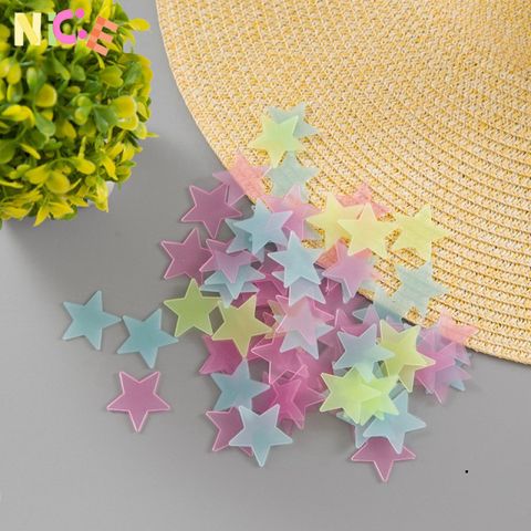 Bộ 100 Ngôi Sao Dạ Quang Dán Tường - Trang Trí Phòng Khách, Phòng Ngủ, Tiệc Tùng Phát Sáng Lung Linh 🌌✨
