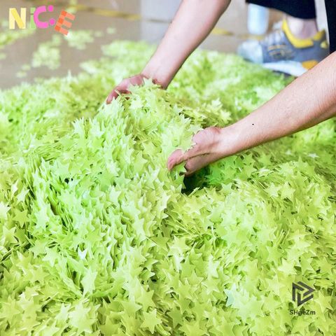 Gói 100 Miếng Dán Tường Sao Dạ Quang - Trang Trí Phòng Ngủ Phát Sáng Giúp Trẻ Mơ Mộng Trong Không Gian Huyền Bí