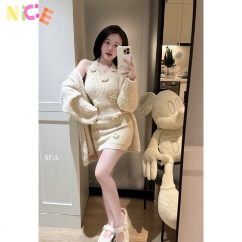 Bộ len yếm hoa thời trang nữ kèm áo choàng và găng tay cao cấp - Phong cách sành điệu, hoàn hảo cho mọi dịp