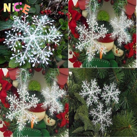 Bộ 30 Bông Tuyết Nhân Tạo Trang Trí Cây Thông Giáng Sinh - Chất Liệu Nhựa PVC Cao Cấp, Kích Thước 6cm & 11cm, Đẹp Mắt Cho Mọi Dịp Lễ