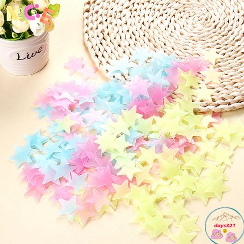 Bộ 100 Ngôi Sao Dạ Quang Trang Trí Tường Kèm Keo Dán - Tạo Không Gian Lung Linh Huyền Ảo Cho Căn Phòng