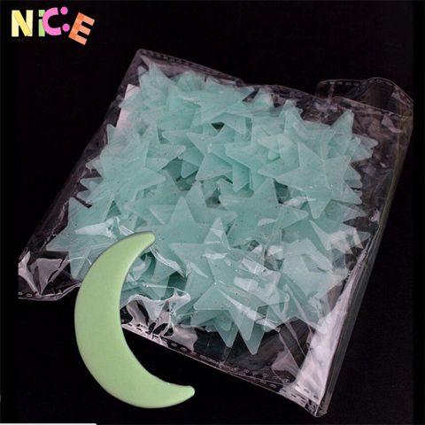 Bộ nhãn dán tường phát sáng 3D - 100 Ngôi sao và 1 Mặt trăng rực rỡ cho không gian lung linh vào ban đêm