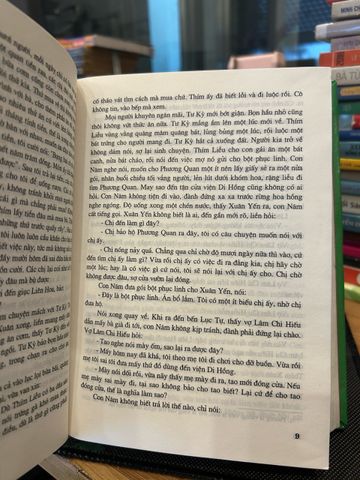 Hồng Lâu Mộng Tập II - Tác Phẩm Kinh Điển Của Tào Tuyết Cẩn Về Tình Yêu Và Xã Hội Trung Quốc Thế Kỷ 18