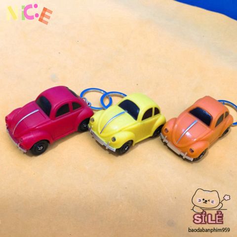 Móc Khóa Ô Tô Phát Quang Cho Trẻ Em - Phụ Kiện An Toàn, Nhiều Màu Sắc, Hình Dáng Ngộ Nghĩnh, Quà Tặng Thú Vị Cho Các Bé Yêu Xe!