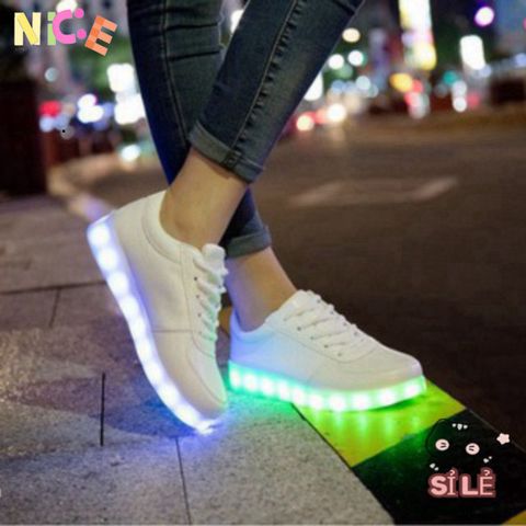 Giày Thể Thao Cổ Cao LED Phát Sáng - 7 Màu Sắc Nổi Bật Dành Cho Nam Nữ, Phong Cách Năng Động, Thoải Mái Khi Di Chuyển