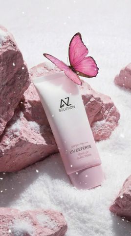 Kem Chống Nắng Nâng Tone AZ Solution UV Defense SPF 50+ PA++++ - Giúp Da Sáng Mịn, Chống Nắng Hiệu Quả Cho Da Nhạy Cảm