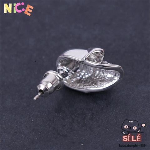 Khuyên Tai Đầu Lâu Phong Cách Gothic Với Đá Pha Lê - Trang Sức Cá Tính Độc Đáo Cho Người Yêu Thích Thời Trang Vintage
