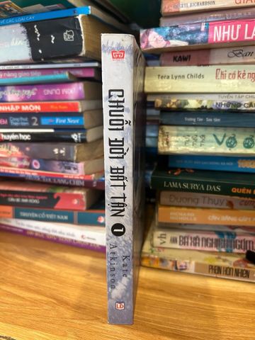 Chuỗi Đời Bất Tận 1 - Tiểu Thuyết Huyền Bí của Kate Atkinson Về Lập Lại Thời Gian và Lịch Sử Anh Thế Kỷ 20