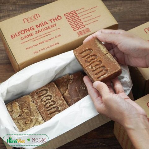 Đường Mía Thô 400g Noom - Nguyên Chất Rich Vitamin và Khoáng Chất, Dạng Vụn Giữ 100% Mật Nguyên Vẹn, Hữu Cơ Việt Nam