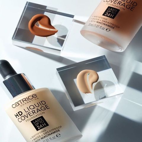 Kem nền Catrice HD Liquid Coverage Foundation 30ml Màu 020 - Che Khuyết Điểm Tuyệt Vời và Lớp Nền Tự Nhiên, Chính Hãng Đức