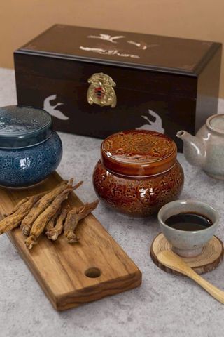 Cao Hồng Sâm Hũ Đôi Pocheon Arirang 500g x 2 - Tinh Chất Hồng Sâm Hàn Quốc Hộp Gỗ Cao Cấp, Tăng Cường Sức Khỏe Chất Lượng Cao