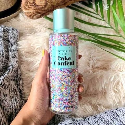 Xịt thơm cơ thể Victoria's Secret Cake Confetti - Hương thơm ngọt ngào, chính hãng, cung cấp độ ẩm, sản phẩm làm đẹp cao cấp