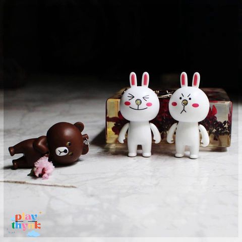 Móc Khóa LED Hoạt Hình Gấu Brown & Thỏ Cony - Phụ Kiện Siêu Anh Hùng Độc Đáo, Quà Tặng Thú Vị Cho Fan Hâm Mộ