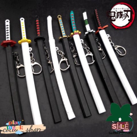Móc Khóa Kiếm Katana Zoro Law One Piece Kim Loại Chống Gỉ 16cm - Phụ Kiện Anime Nhật Bản Độc Đáo, Quà Tặng Tuyệt Vời