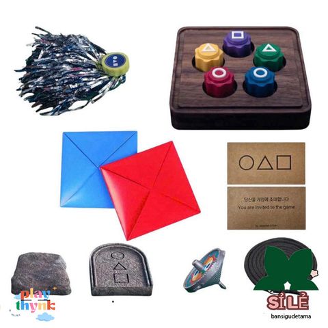 Mặt Nạ Squid Game Lính Gác Đen - Phụ Kiện Thời Trang Trò Chơi Con Mực Đang Hot, Chất Liệu Nhựa Cứng, Kích Thước 28x20cm