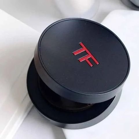 Phấn Nước Tom Ford Cushion TF Limited Tone 0.7 - Che Phủ Hoàn Hảo & Thiết Kế Sang Trọng - Sản Phẩm Cao Cấp Cho Trang Điểm