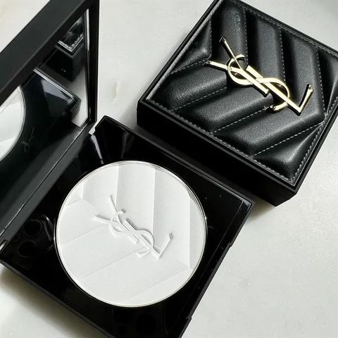 Phấn Phủ Yves Saint Laurent YSL All Hours Hyper Finish Tone 00 Universal - Da Mịn Màng, Lâu Trôi, Chính Hãng, Phù Hợp Mọi Loại Da