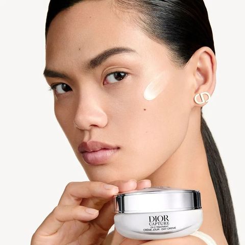 Kem Dưỡng Ẩm Dior Capture Crème Jour Day Creme 50ml - Sản Phẩm Cao Cấp Dưỡng Da, Làm Sáng và Mịn Màng Da Vượt Trội