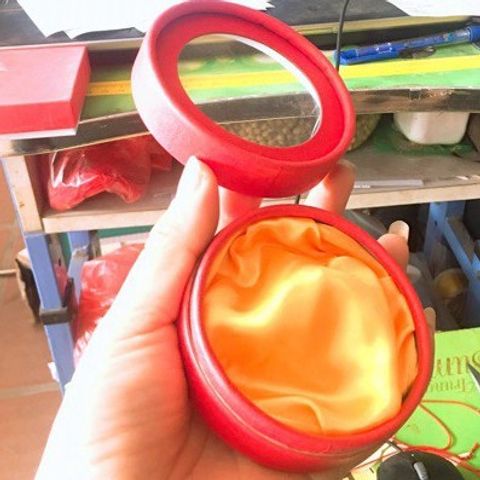 Hộp đựng trang sức cao cấp có lớp lót lụa sang trọng - Khay đựng vòng tay, vòng mã nào cho phái đẹp