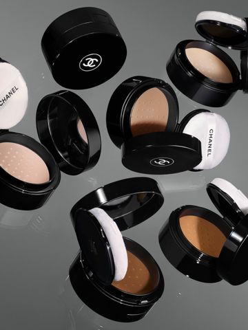 Phấn Phủ Trang Điểm Chanel Poudre Universelle Libre Tone 12 Rosy Light - Phấn Mịn Tự Nhiên, Kiềm Dầu, Duy Trì Lớp Makeup Bền Màu Chính Hãng