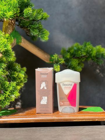 Lăn Khử Mùi Rexona Women Clinical Protection Ultimate Sport - Chống Mồ Hôi Lên Tới 96 Giờ Dành Cho Phụ Nữ Năng Động