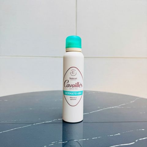 Xịt Khử Mùi Roge Cavaillès Dermato 48H Cho Da Nhạy Cảm - Duy Trì Khô Thoáng, Không Gây Kích Ứng, Hương Trà Xanh Dịu Nhẹ 125ml