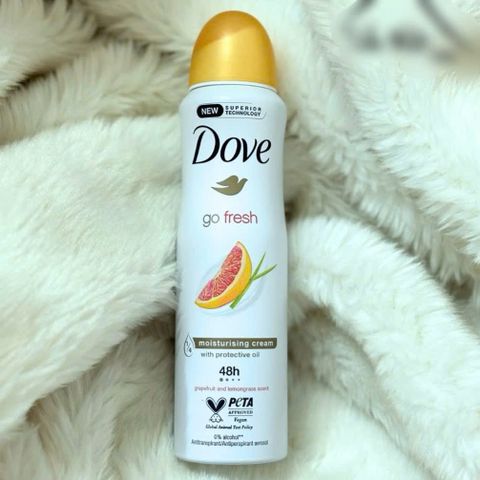 Xịt Khử Mùi Dove Go Fresh Bưởi 150ml - Khử Mùi Hiệu Quả, Tươi Mát, Dành Cho Phái Đẹp, Chăm Sóc Da Mềm Mịn